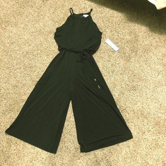 Nordstrom Pants - NWT- Black crop leg jumpsuit